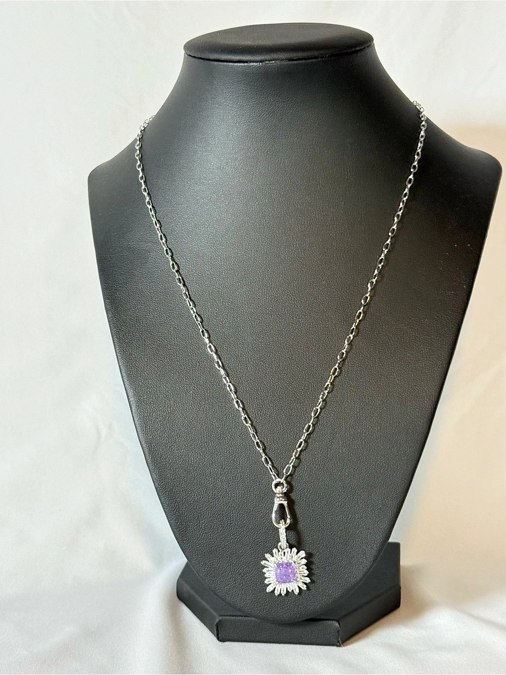 Bomb Party Nevert Been Beauty necklace Purple Pendant Necklace NWT
